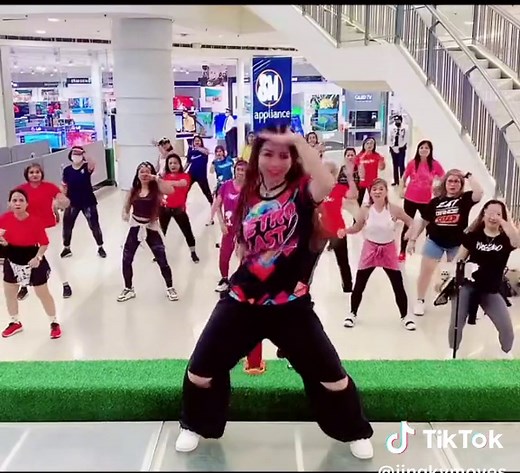 Fun Zumba Dance Videos on TikTok | Jingky Moves Dance 2021