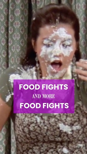 Stacy Keanan Christine Lakin on Instagram: "Who had more food fights, Full House or Step by Step? Anyone have a tally out there?! #stepbystep #tgif"