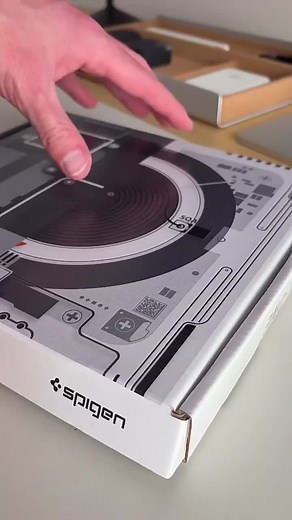 เคสมือถือใหม่ Spigen สำหรับ iPhone 16 และ Samsung S24