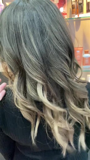 Ghd Waves and Stunning Colour by Jodie