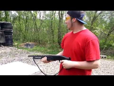Shooting a Mossberg 500 with pistol grip