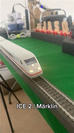 ICE 2 von Märklin