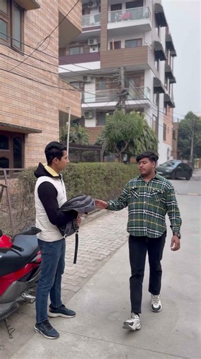 Jaan bachi to lakho paye 😅#viral #trending #shorts #youtubeshorts #fyp #funny #fun