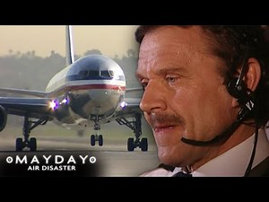 Heading Towards A Disaster | Flying Blind | Mayday: Air Disaster