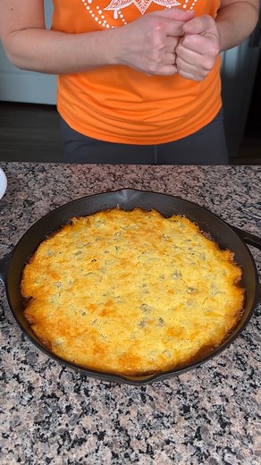 this one pan dinner is so yummy 😋 I make an easy and yummy tamale pie in my cast iron skillet! This original video was produced by Network Media, LLC, and Kristin Michelle. | Home Hacks & Easy Snacks