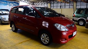 TOYOTA INNOVA 2.5 E 2011 MT D-4D Model year: 2011 Kilometers:...