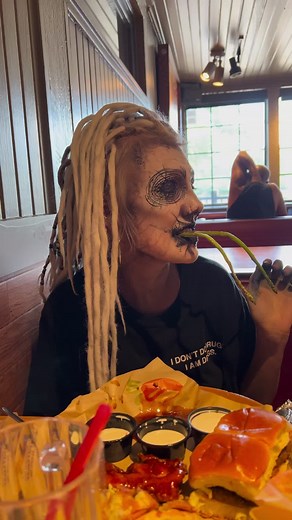 93K views · 701 reactions | Poor Kermit the Frog! #kermitthefrog #froglegs #comedy | Rellik The Clown | Facebook