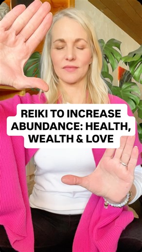 Cat ✨ Reiki Healer • Manifestion Guide | Watch on repeat until you feel your energy shift ✨💕🤗 If you feel called to go deeper, I offer distance Reiki sessions worldwide, comment... | Instagram