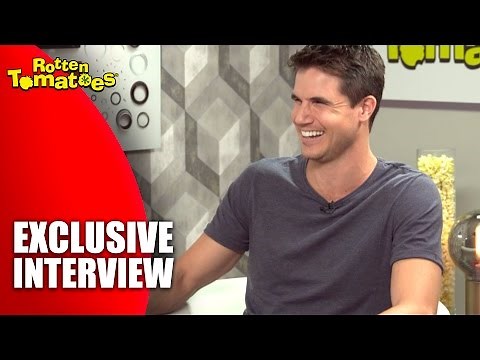 Robbie Amell and the Question He Never Thought He’d Be Asked - Exclusive 'ARQ' Interview (2016)