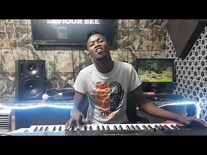 luo melody here and see how saviour Bee plays luo gospel with keyboard