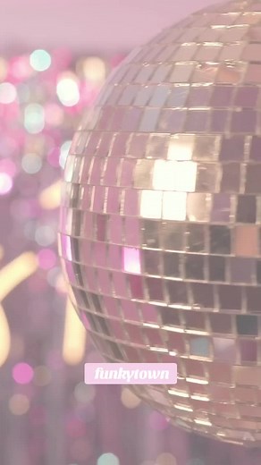 Funky Town: Un Clásico de los 80s Para Bailar