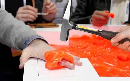 英国吃软不吃硬的材料，用锤子猛砸也没事，应用范围广泛