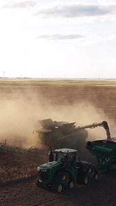 6K views · 2K reactions | Combine train . . . . . . . #farming #harvest #agriculture #agro #farmlife #johndeere #x9 #combine #combining #equipment #machinery #lifestyle #foryou #fyp #ozzy #crazytrain #food #grainfarm | Farming Watch | Facebook