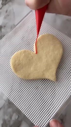 #cookiedecorating #cookiedecoratingvideos #heart #love #satisfying