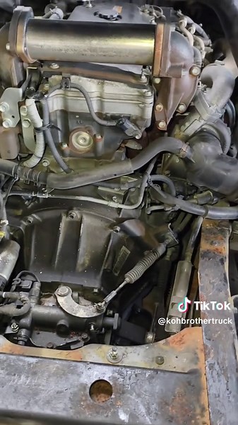 Jual Isuzu NPR75 5.2CC 4HK1 dengan Cargo 3 Tan