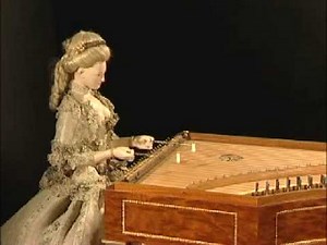 Joueuse de Tympanon - automate