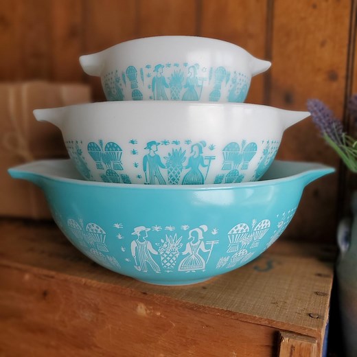 Vintage Pyrex Cinderella Bowls: Amish Butterprint Turquoise Set of 3 - Etsy