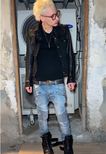 Killian (@killianblink)’s videos with kanyee. - Albastyeeler