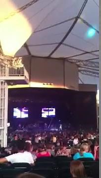 VICTORIA JUSTICE concert