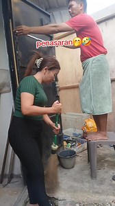 1K views · 4.3K reactions | Ternyata aku salah comot藍藍 #komedy #ngakak #lucu #vidiolucu #vidioviral #fbpro #reel #fyp #viral #kontenkreator #realsfyp #realsviral #jangkauanluas #monetisasi #sorotan #pengikut #everyone | Ida Haloho | Facebook