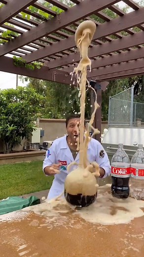 35K views · 771 reactions | This was crazy勞離 #reels #viral #explore #science #reelsfb #funny | The Science Guy | Facebook