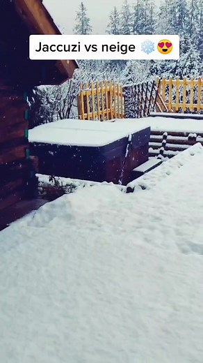 ❄️😂 Neige vs Jacuzzi 2ème tentative.. Abonne toi pour le defi suivant 😁 #neige #jacuzzi #fyp #challenge