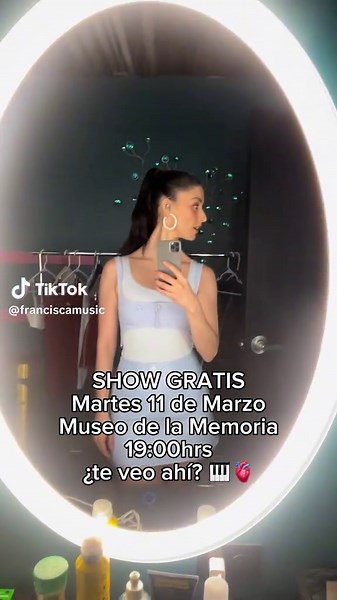 Francisca Valenzuela en Lollapalooza 2023