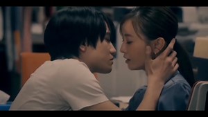 kiss kiss kiss （原声吻戏，记得戴耳机呦））