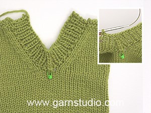 How to work a simple v-neck