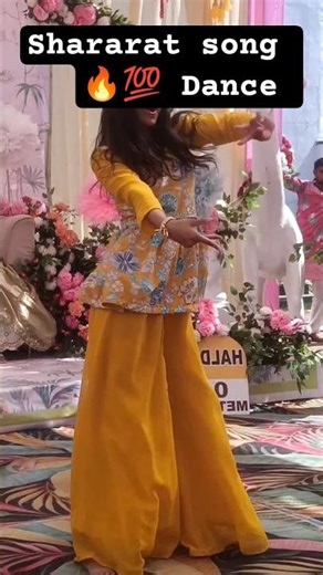 LADY SANGEET 🔥💯. FIRE DANCE ✨ #dance #viralshort #trending #youtube #ytshorts #exsplorepage