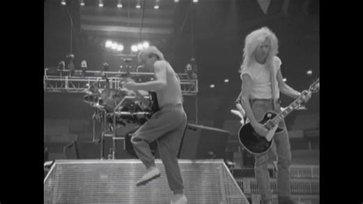 Def Leppard - Armageddon It