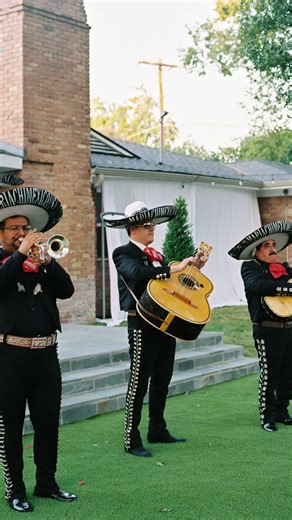 What a Wedding Looks Like When You Strip It All Back | 35mm Film #dallaswedding #weddingphotographer