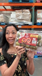 9.5K views · 25 reactions | @zesprikiwifruit Ruby Red kiwi fruit....