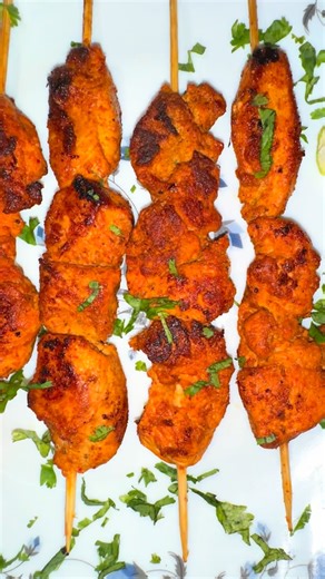 No grill? No problem! 🔥 These Pan-Grilled Chicken Kebabs are juicy, flavorful, and ready in just 30 minutes! Perfectly spiced, super easy, and made right on your stovetop 🍢✨ Full recipe tutorial is up on YouTube (link in bio & stories!) ↳ Save this for later ↳ Tag someone who’d devour these! ↳ Drop a ❤️ if you’re trying this weekend! #ChickenKebab #EasyRecipe #PanGrilledKebab #ChickenRecipes #IndianFood #FoodReels #RecipeReel #30MinuteMeals #FoodLenzVlogs #food_lenz_vlogs | Food Lenz Vlogs