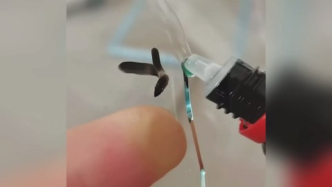 Car Windshield Crack Repair Kit, 2025 Latest Upgraded Windshield Crack Repair Kit for Car Chips and Cracks, Quick Fix Windshield & Glass Repair Tools for Chips and Cracks (1 Set)