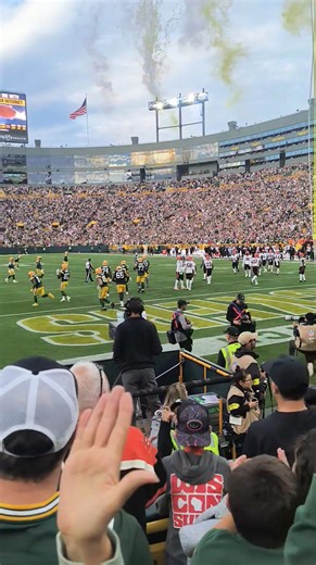 34K views · 1K reactions | Touchdown | Bill The Packer Fan | Facebook