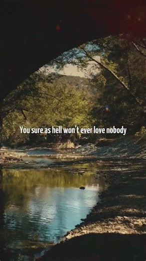 Futurebirds - Sienna Life (Lyrics)