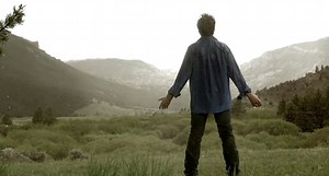 4.3K views · 120 reactions | If you’re wondering where that “standing in the rain” clip came from yesterday, check out the official Knots lyric video to see what Linda Gordon Photography shot! https://bit.ly/KnotsLyricVideo | Skip Ewing | Facebook