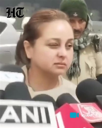 A day after the Rashtriya Janata Dal (RJD) was routed in the Bihar assembly polls, party president Lalu Prasad's daughter Rohini Acharya on Saturday announced that she was quitting politics and her family. More details🔗 https://www.hindustantimes.com/india-news/thrown-out-even-hit-rohini-acharya-blames-tejashwi-his-aides-after-quitting-politics-post-101763230722773.html | Hindustan Times