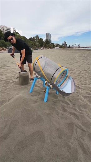 This sand-sifting device could make you rich | 5-Minute Crafts Men