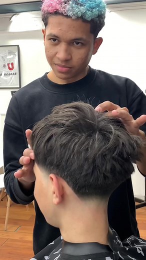 Taper Fade con Cola de Pato: Tutorial Completo