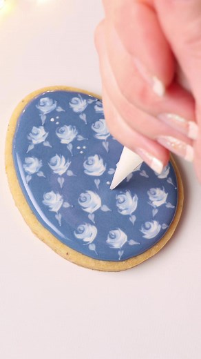 Mastering Royal Icing for Cookie Decorating