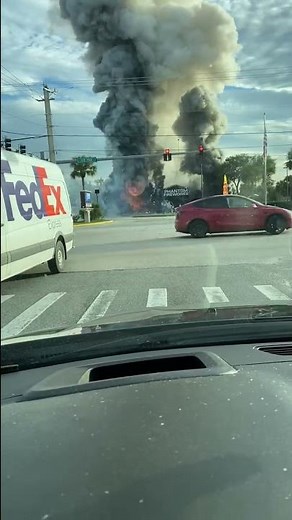 Massive Explosion at Melbourne Fireworks Store || ViralHog