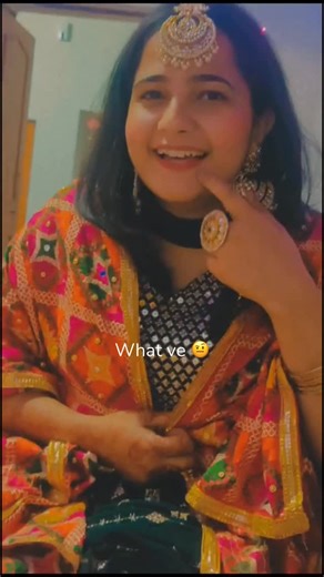 CS Pooja Kamboj on Instagram: "Loud ni hu punjabi hu bas 🤭❤️ . . . [sneak peak to my punjabi side , Punjaban , Patola ]"