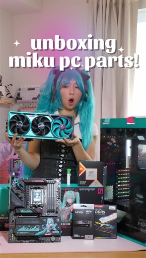 45 reactions | the only piece i'm missing is the monitor! i'm about the build the beefiest pc ever, thank you @asusrog for sending me these to build with 梁 the attention to detail is actually insane 勺 if you want to check out these parts, it's  on my profile! ALSO GUYS I LOVE THIS WIG HAHAHA #hatsunemiku #gaming #girlgamer #kawaiiaesthetic | Peachietech | Facebook