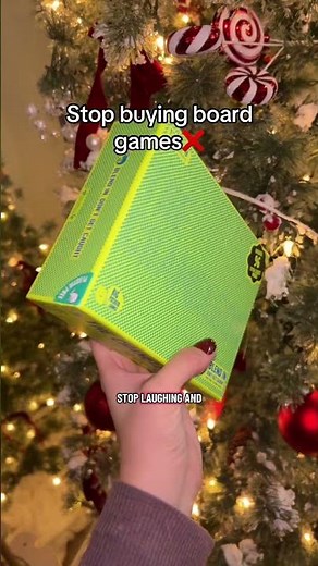 The Chameleon is the board game to get! So much fun and laughs for the whole family! #thechameleon