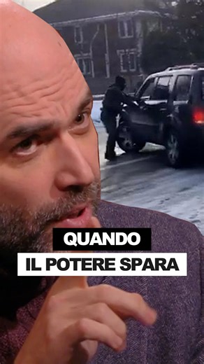 Non è un posto di blocco. Non c’è una placca. Non c’è un’identificazione. Una donna ha paura, gira l’auto per andare via. Un uomo spara. E poi scappa. Tutto è filmato. Trump parla di “radicali di sinistra”. Ma l’ICE non è polizia: sono milizie politiche. E mentre cresce la paura, il racconto viene occupato dal potere. | Roberto Saviano