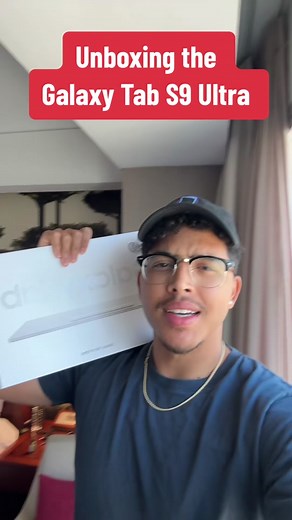 Water resistant tablet!!!! #techtok #unboxing #tech #milesabovetech #galaxyunpacked #samsung #android #southkorea🇰🇷