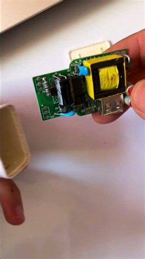🔌 What's Inside a Samsung Charger?