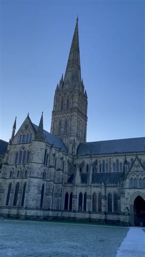 26K views · 420 reactions | A cold and wintry Salisbury Cathedral this morning 略 #Snow #Salisbury #Weather #Wiltshire | Salisbury Journal | Facebook
